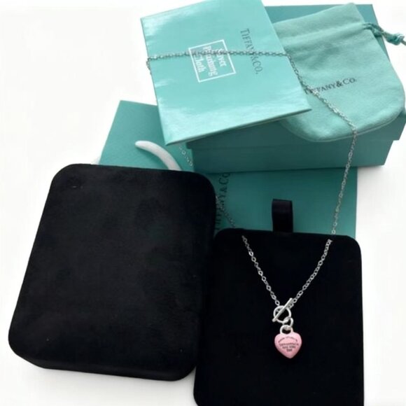 Pink HeartHeart Pendant Necklace - Picture 1 of 3